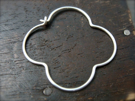 Sterling silver gothic clover hoops, silver quatrefoil hoop earrings, gifts for her, Unique silver hoops, Siren jewels