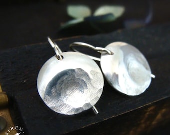 Hammered Sterling Silver Disc Earrings - Minimalist Textured Jewelry, Petite Circle Dangles, Casual Earrings