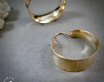 Gold Chunky 1 Inch Hoop Earrings – Lightweight Wide Hoops, Artisan Jewelry