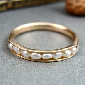 Solid 14k gold petite pearl stack ring, Rice pearl band, Modern pearl jewelry, Handcrafted 14k pearl wedding ring, Gifts for her
