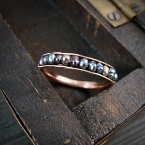 Black pearl and solid 14k rose gold stacking ring, Cottage core pearl ring, Rose gold band, Raven's wing pearl, Dark pearl ring "Bad seed"