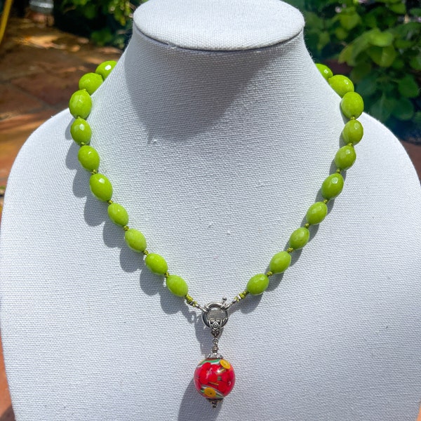 Apple green colored faceted Jade 22' hand knotted choker necklace + hand blown Argentinian flower glass bead with Sterling Silver Filigree