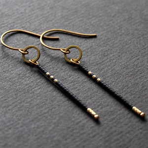 Matte black and gold beaded earrings, thin linear long bar seed bead earrings, geometric round circle, minimal modern brass earrings Larna image 2