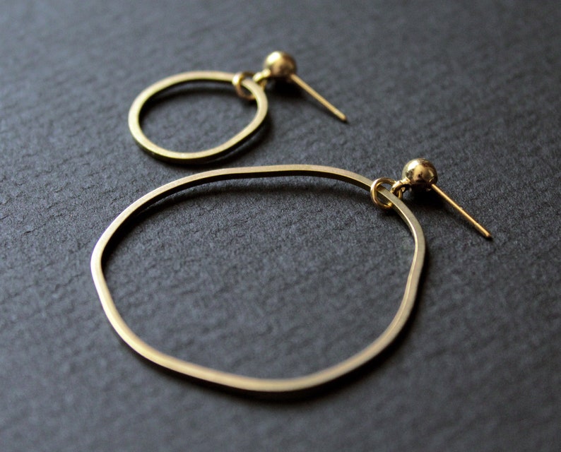 Mismatched earrings asymmetrical earring medium thin gold hoop earrings golden hoops open circle studs organic brass jewelry Topo 5 ASYM image 3
