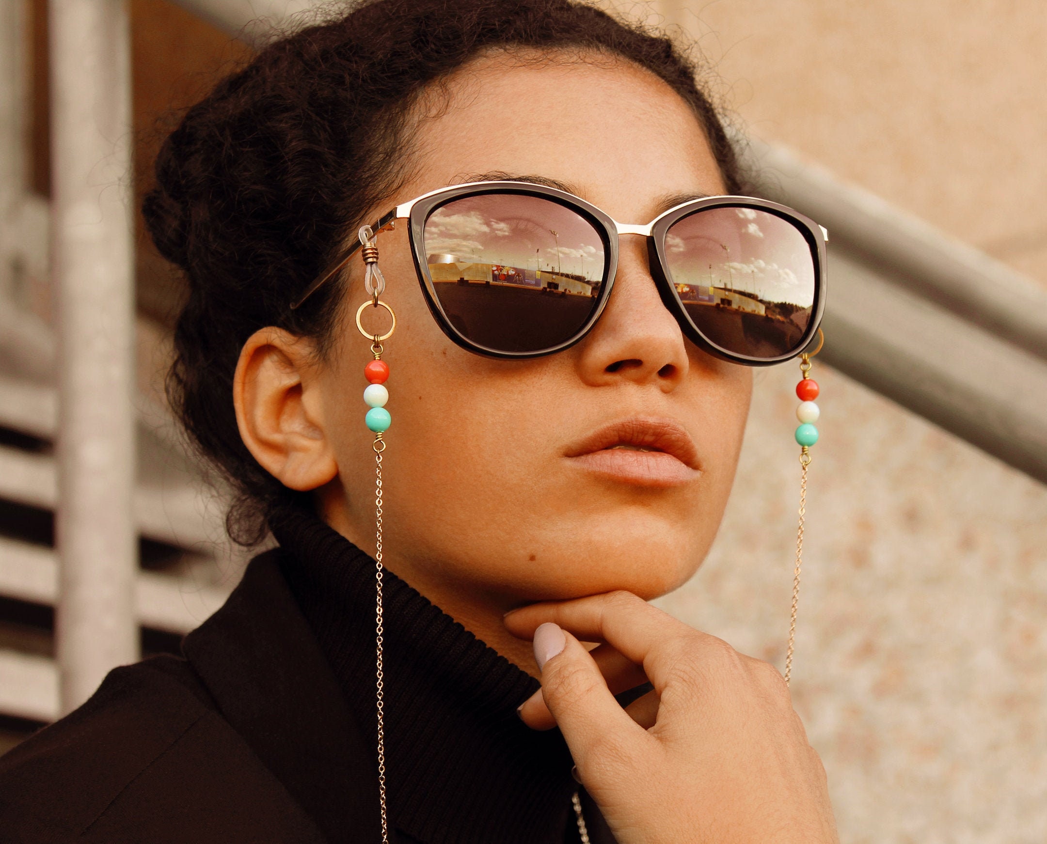 thumbnail image 2 of High-end Eyeglass Chain Colorful Glass Beads Chains Anti-slip Eyewear 2 of 12