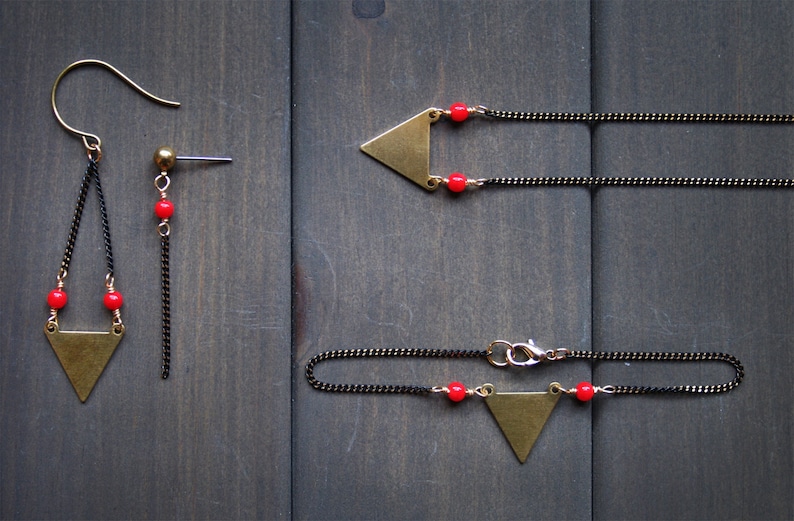 Gold triangle necklace, geometric necklaces for women, short pendant necklace red beads, arrow necklace black chain, brass jewelry Nerys N image 5