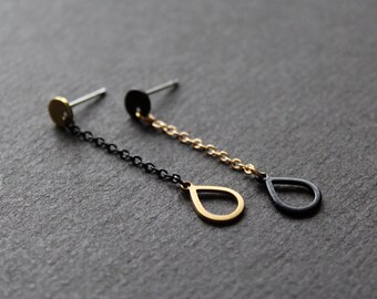 【44】RAINDROP STUDS COAT - BLACK Black and Gold Teardrop Stud Earrings, Brass Asymmetrical