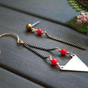 Gold triangle necklace, geometric necklaces for women, short pendant necklace red beads, arrow necklace black chain, brass jewelry Nerys N image 6