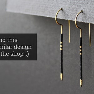Matte black and gold beaded earrings, thin linear long bar seed bead earrings, geometric round circle, minimal modern brass earrings Larna image 9