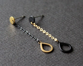 Black and gold teardrop stud earrings, brass asymmetrical rain drop earrings, weather jewelry for women, chain dangle circle studs - Brume