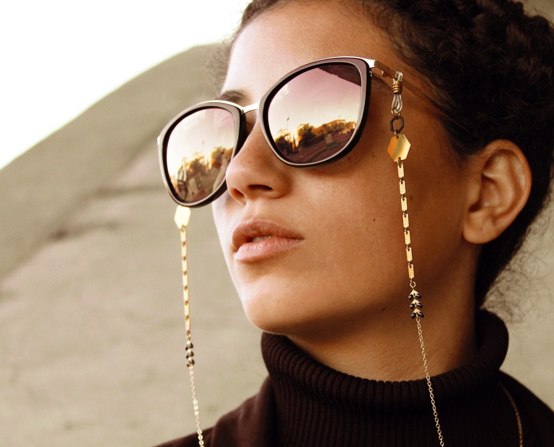 Women\'s gold chain ⛓️ link black frame sunglasses ?️ NYC Glasses Chain – FOR ART main image 2