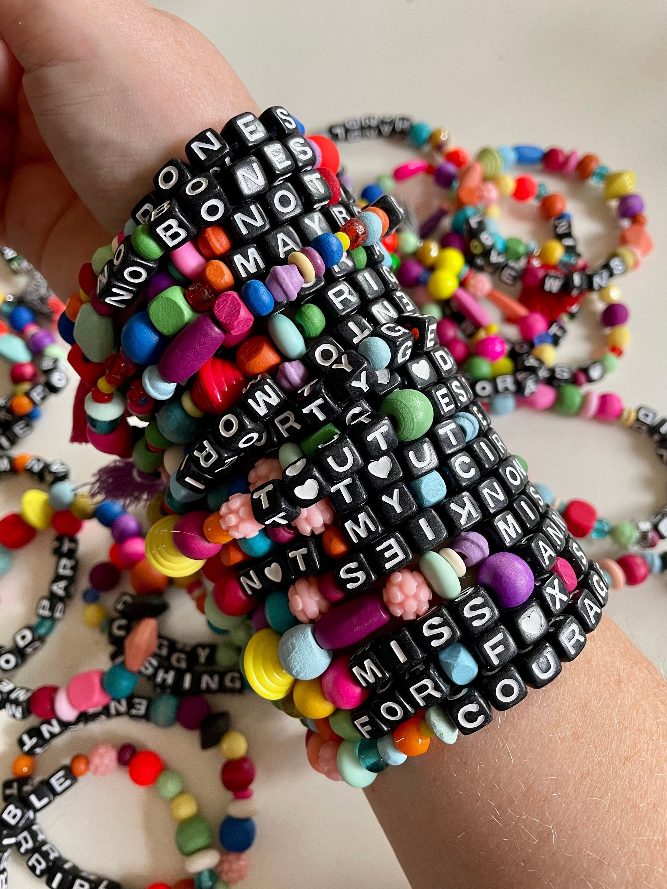 Beaded friendship bracelet – Shop with a Mission