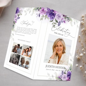 Può includere: Un programma funebre piegato con accenti floreali color viola ad acquerello. La parte anteriore mostra un ritratto di Judith Hodder, le date e il testo Celebrating The Life Of. L'interno include una nota di ringraziamento e quattro foto.