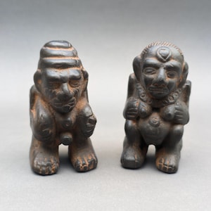 Handmade Pre Columbian Shaman Wiracocha Pachamama, Pre Inca Andean Tribal Art, Ceremonial Tiwanaku Pottery, Peru Bolivia Black Sculpture