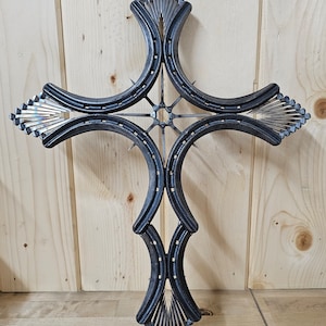 Horseshoe Cross