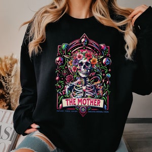 Das Mama-Tarot-Karten-Shirt, das Mutter-Shirt, Skelett-Mutter-Pullover, Muttertags-Shirt, Tarot-Mutter-Shirt, Mutterschafts-Shirt, Mama-Leben, lustiges Mama-T-Shirt