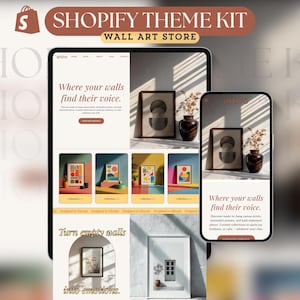 Könnte beinhalten: Eine digitale Präsentation eines Shopify-Theme-Kits für einen Wandkunst-Shop. Das Bild zeigt ein Tablet und ein Smartphone, die eine Website mit Kunstdrucken anzeigen, sowie den Text "Where your walls find their voice."
