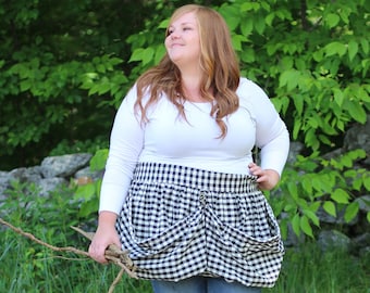 Plus Size or Reg Gathering Apron for Harvesting the Garden in Black and White Homespun