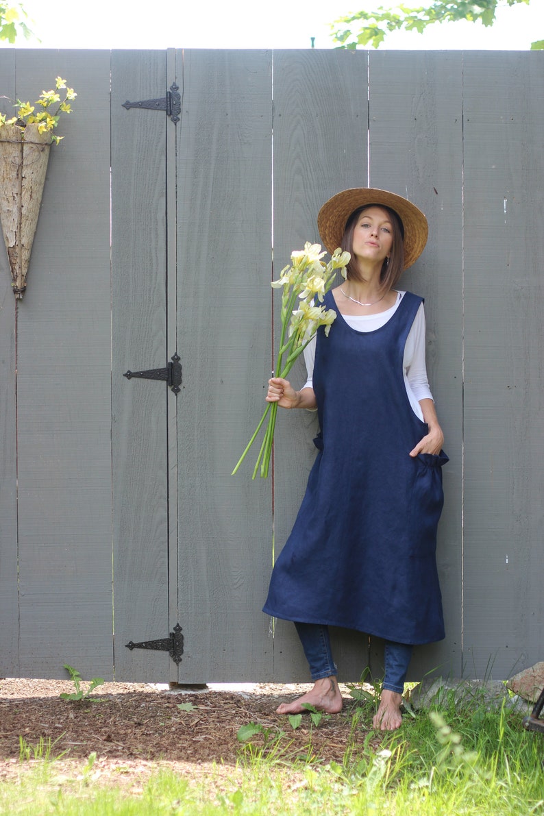 XS-5X No Ties Apron in Indigo Flax Linen image 1