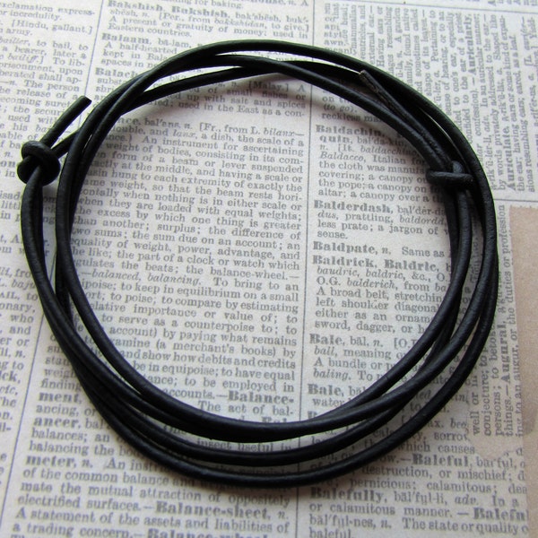 Adjustable Sliding Knot Leather Necklace in Satin Black