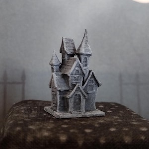 Gothic Haunted House Miniature, Dollhouse 1:12 Scale Halloween Decor