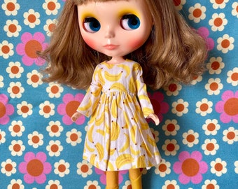 Fun Banana Print Dress for Blythe Doll.