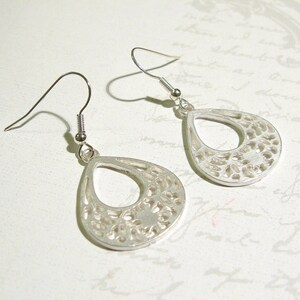 Elegant Tear Drop Filigree Silver Metal Earrings image 1