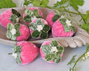 Strawberry Sachet - Lavender Sachet - Beaded Velvet Strawberries - Spring/Summer Decorations - Bowl Filler