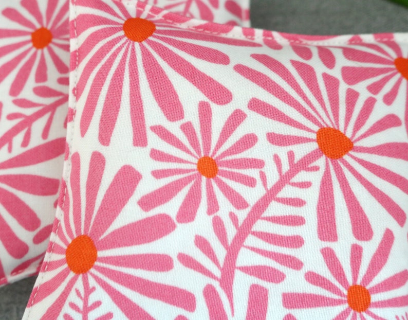 Set of 3 Petite Lavender Sachets Pink /& Orange Daisies