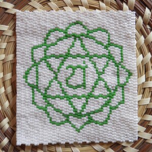 PATTERN: 2-Drop Even Count Peyote Stitch Mini-Tapestry, "Heart Chakra", 2 Colors