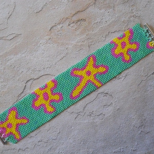 PATTERN: 2-Drop Even Count Peyote Stitch Bracelet, Fun Retro Flower Motif, 3 Colors