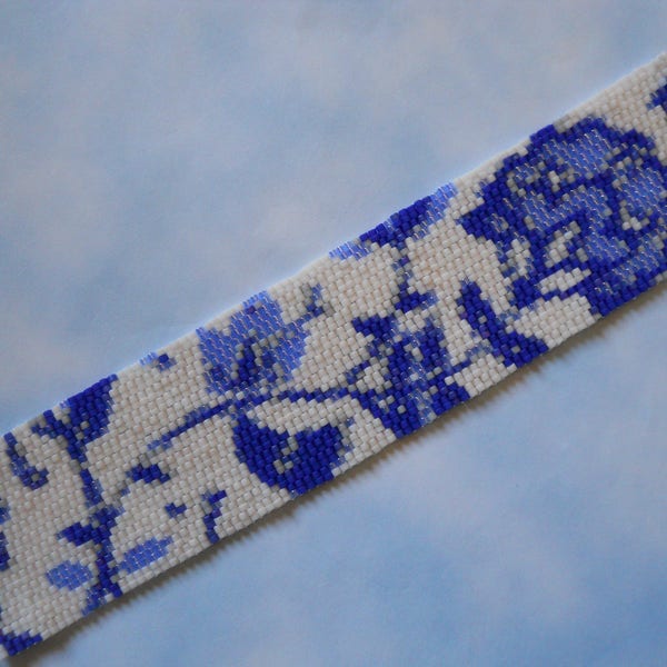 PATTERN: 2-Drop Even Count Peyote Stitch Bracelet, Blue & White Delft Floral, Instant Download