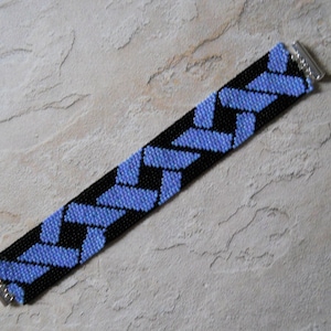 PATTERN: 2-Drop Even Count Peyote Stitch Bracelet, "Entwined Ribbons", 2 Colors