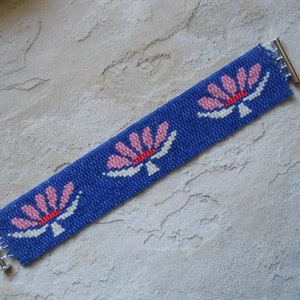 PATTERN: 2-Drop Even Count Peyote Stitch Bracelet, &#39;&quot;Lotus&quot;, 4 Colors