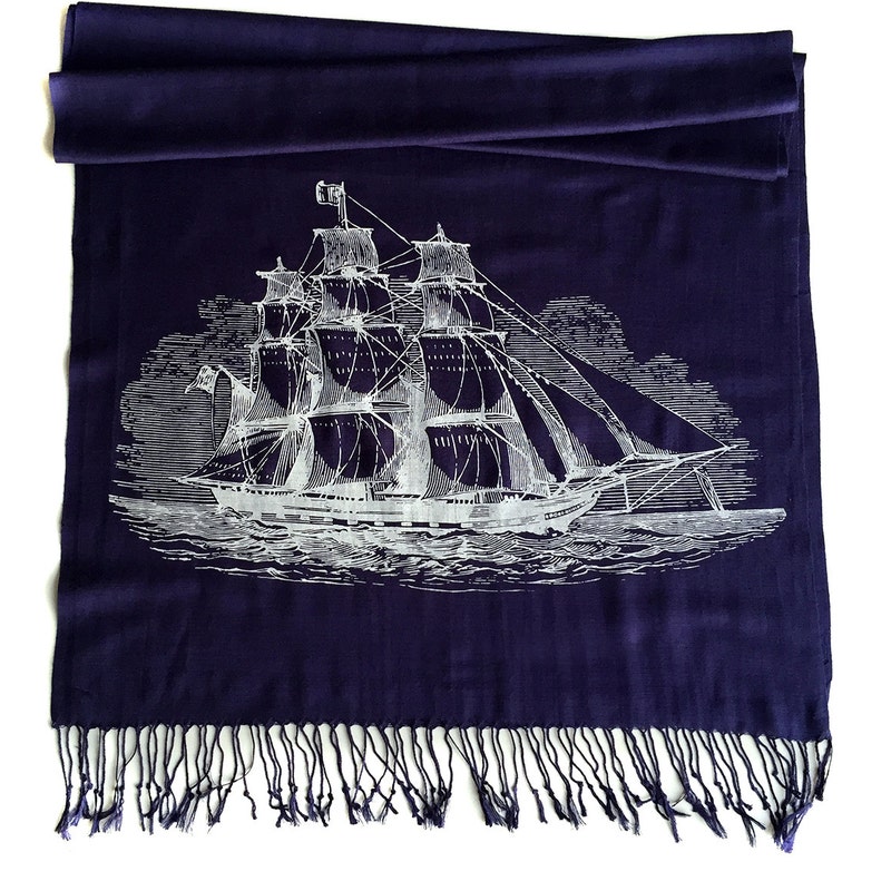 SAIL SHAPED SCARF TOP SHELF
