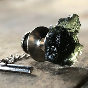 Moldavite Tie Tack, dark green tektite Tie Pin. Grooms tie tack, luxury wedding accessory for him. Energy metaphysical gift for men, husband