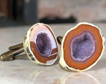 Red Agate & Amethyst Geode Cufflinks; Tabasco Geode Cufflinks. Red and purple rare gemstone French cuff cufflinks. Red wedding, February men
