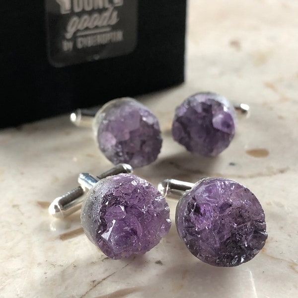 Round Amethyst Crystal Cufflinks. Amethyst Geode Slice, raw stone cufflinks, purple wedding cufflinks. February birthday gift men, boyfriend