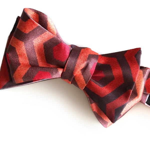 Overlook Hotel Carpet self tie bow tie, The Shining inspired bow tie. Gift for horror movie lover, cult film fan men, redrum, Here's Johnny!