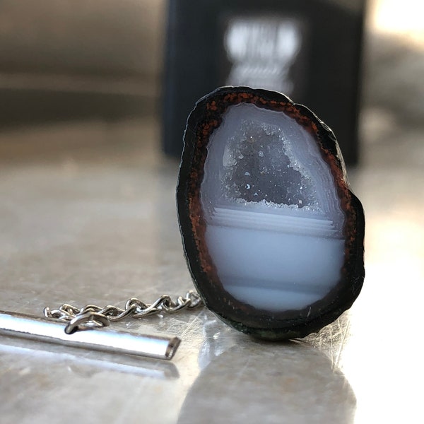 Agate Geode Tie Tack, Tabasco Geode tie pin. Tie tack for the groom, mens wedding accessory, geologist dad, husband gift, boyfriend, father