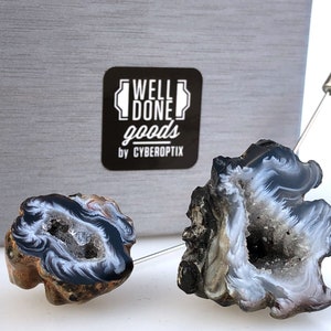 Agate Geode Lapel Pin. Black & White Brazil Oco Geode Stick Pin. Chalcedony, Goethite, Ocho/Occo Geode. Boutonniere, stone brooch, hat pin