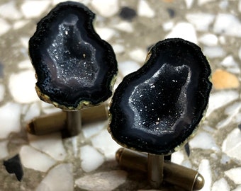 Schwarze Achat Geode Manschettenknöpfe, Amethyst Druzy Tabasco Geoden. Schwarze Manschettenknöpfe, Gothic-Mode für Männer, Hochzeit, Gothic, Manschettenknopf Sammler, Bräutigam