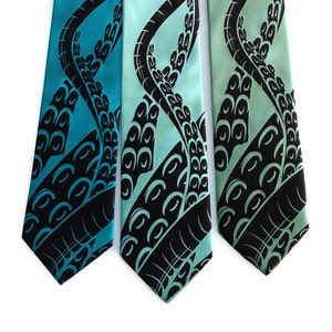 Octopus Tie, silk tie. Hp Lovecraft, Cthulhu, Kraken, squid tie. Lovecraft, tentacles, men&#39;s necktie, nerd wedding. Horror, gothic wedding