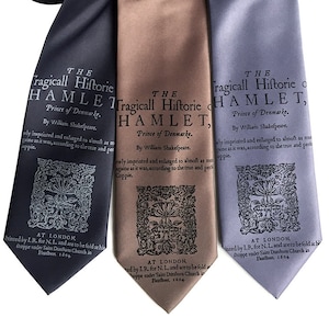 Hamlet Necktie, Shakespeare gift, Literary gifts for him. William Shakespeare tie. English teacher gift, drama teacher gift, bookworm gift