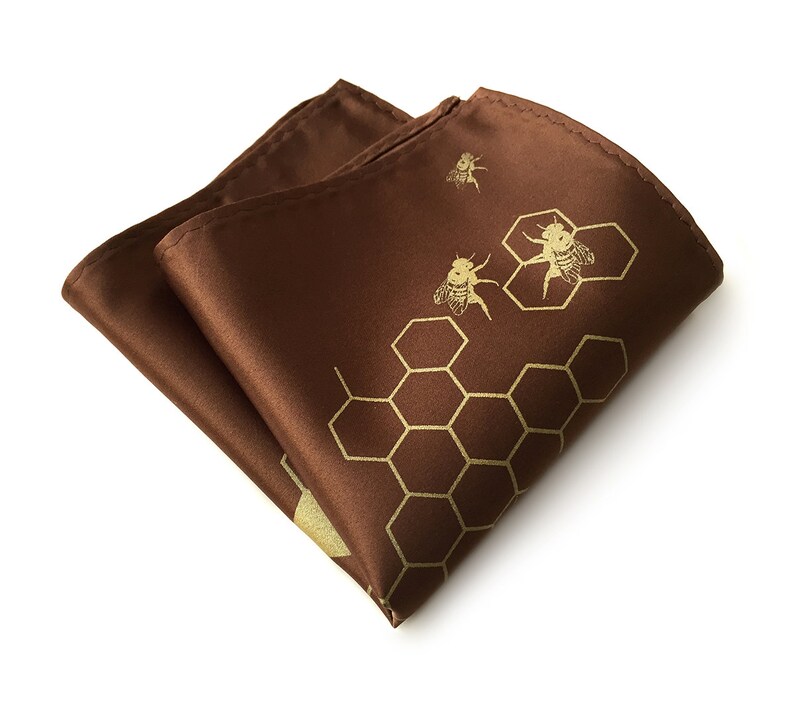 Bienentasche quadratisch, BienenstockTasche quadratisch. Honigbienen, Bienengeschenke, Honigwaben Herren hanky. Bienenzucht, Bienenhaus Geschenk, Bienenmotiv Hochzeit Bild 3