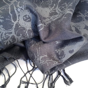 Axon & Dendrite Neuron Linen-Weave Pashmina Scarf. Brain Anatomy, Nervous System, Brain Cell Scarf. Gift for Neurologist, Neuroscience Gift
