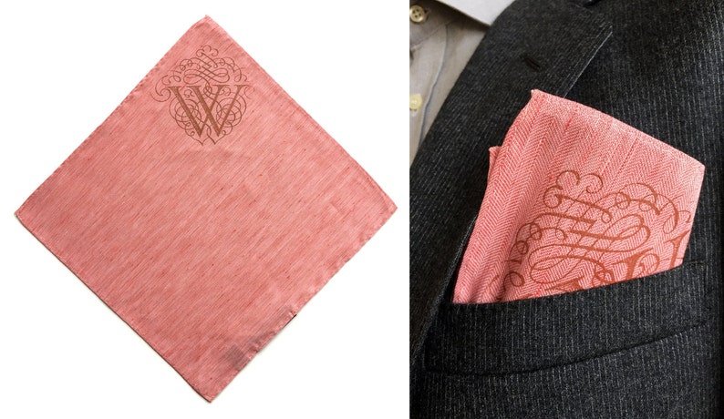 Custom initial pocket square. Pink pocket square, coral pink linen silk blend & more. Filigree font. Personalized letter, choose A-Z 画像 2