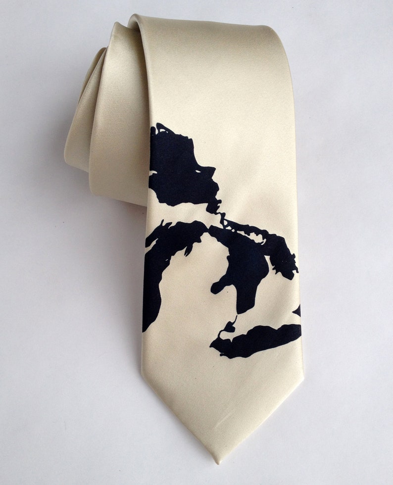 Great Lakes Necktie. Men's map tie. Lake Michigan, Superior, Huron, Erie, Ontario. Michigan wedding, UP, Yooper, Chicago wedding, Milwaukee navy on cream