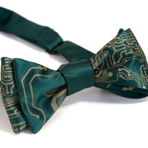 Circuit Board bow tie. Self tie bow tie, freestyle & adjustable. Geek gift, electrical engineer gift, computer science graduation gift image 5