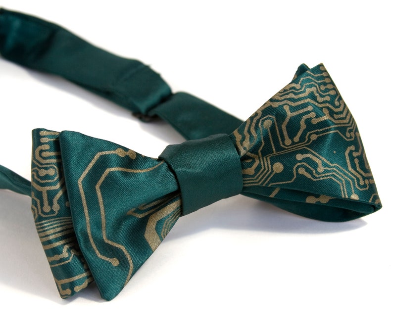Circuit Board bow tie. Self tie bow tie, freestyle & adjustable. Geek gift, electrical engineer gift, computer science graduation gift image 5